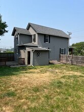 1006 N 4th St in Jeannette, PA - Building Photo - Building Photo