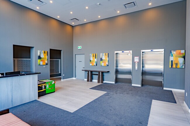 859 The Queensway in Toronto, ON - Building Photo - Building Photo