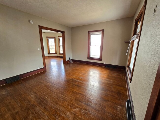 1014 Arlington Ct in Davenport, IA - Building Photo - Building Photo