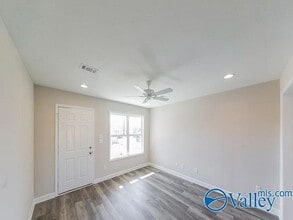 158 Wexford Way, Unit 02-2321 in Tuscaloosa, AL - Building Photo - Building Photo