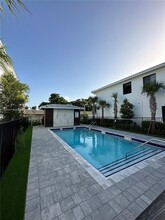 4661 SW 32nd Ave in Fort Lauderdale, FL - Building Photo - Building Photo