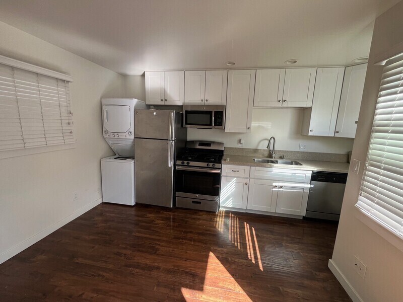 4514 1/2 30th St in San Diego, CA - Building Photo