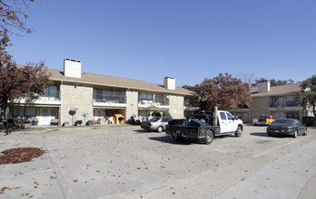 Scott Gardens Apartments in Garland, TX - Building Photo - Building Photo