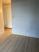 2845 Waialae Ave, Unit 220 in Honolulu, HI - Foto de edificio - Building Photo