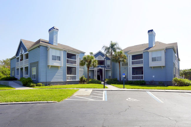 Isles of Gateway in St. Petersburg, FL - Building Photo - Building Photo