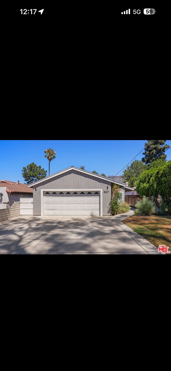 8227 Grenoble St in Sunland, CA - Building Photo - Building Photo