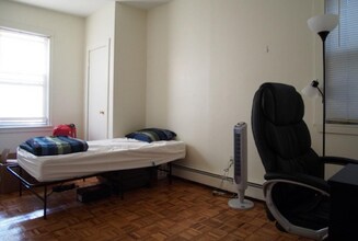 1576 Tremont St, Unit 2 in Boston, MA - Foto de edificio - Building Photo