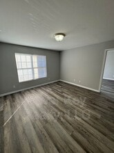 250 Willow Creek Drive in Madisonville, TN - Building Photo - Building Photo