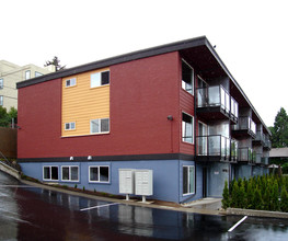 Urban Terrace in Seattle, WA - Building Photo - Building Photo