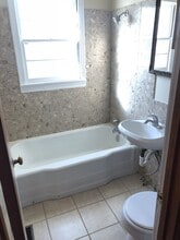 1819 S Roanoke Dr in Wichita, KS - Building Photo - Building Photo