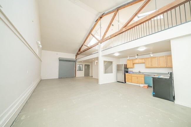 property at 1617 32nd St