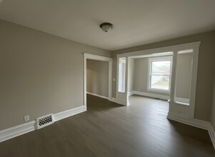 1155 W 9th St in Lorain, OH - Building Photo - Building Photo