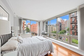 1 Avenue B, Unit 4E in New York, NY - Building Photo - Building Photo