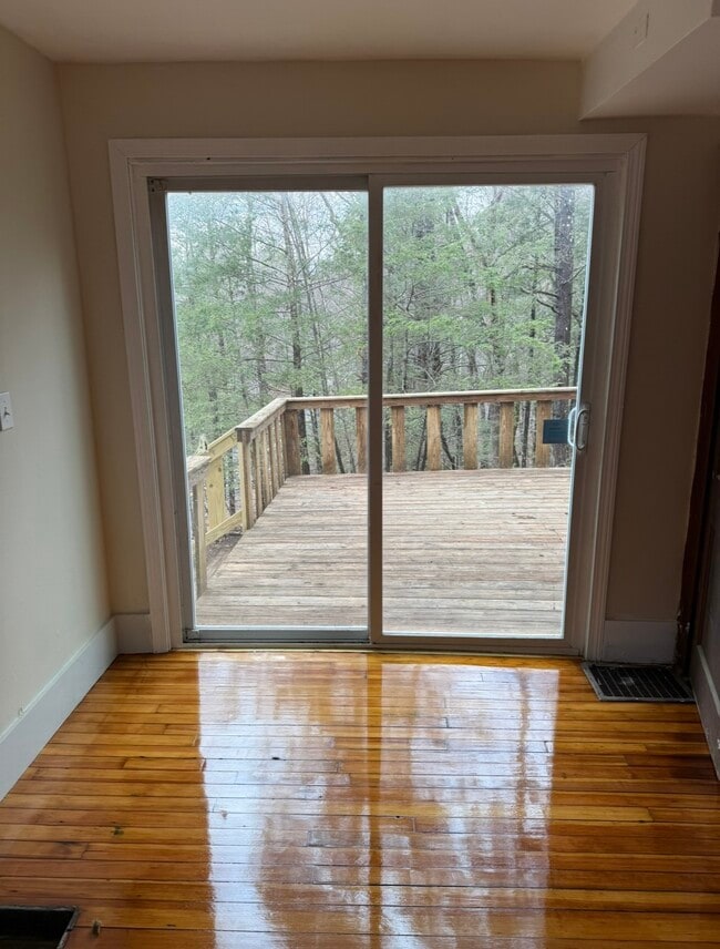 300 Amherst Rd in Belchertown, MA - Building Photo - Building Photo