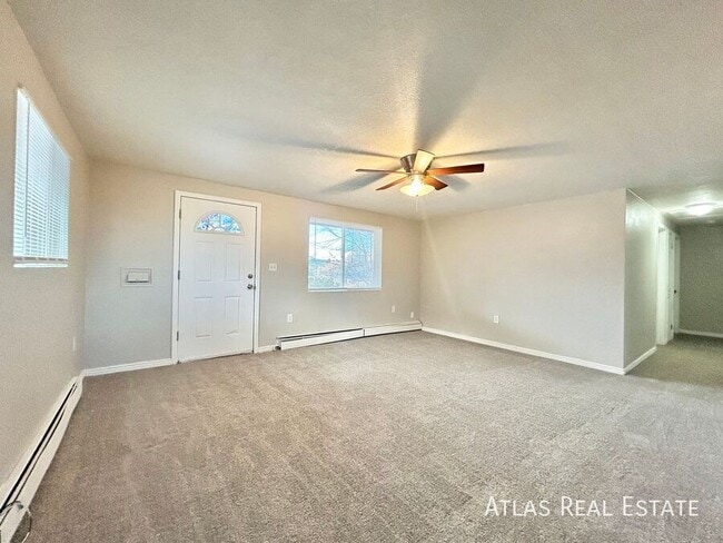 874 Linley Ct in Denver, CO - Building Photo - Building Photo