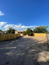 488 Mountain Shadows Rd in Corrales, NM - Building Photo - Building Photo