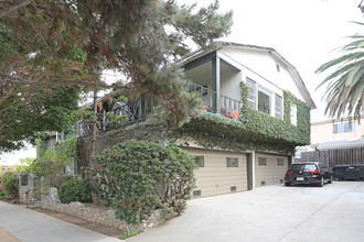 902 California Ave in Santa Monica, CA - Building Photo - Building Photo