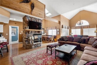 8120 Stonegate Dr in Champion, PA - Building Photo - Building Photo