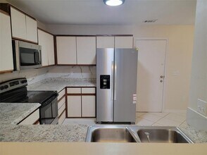 222 Olivewood Ct in Kissimmee, FL - Building Photo - Building Photo