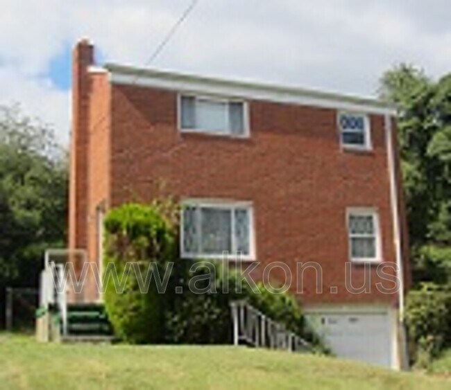 1115 Brintell St in Pittsburgh, PA - Building Photo - Building Photo