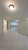 18600 Miami Blvd in Ft. Myers, FL - Building Photo