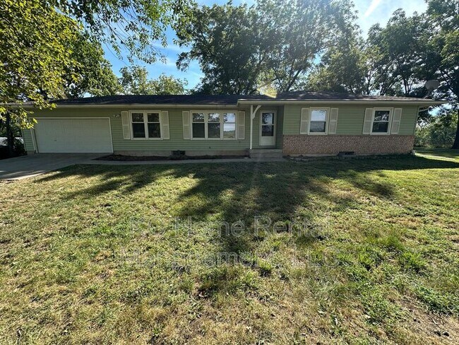 property at 19355 S Cedar Niles Rd