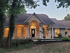 2626 Blue Lake Dr in Magnolia, TX - Building Photo - Building Photo
