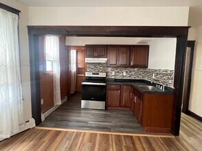 37 Rocky Hill Ave in New Britain, CT - Building Photo - Building Photo