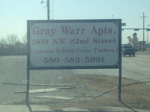 Gray Warr Apartments in Lawton, OK - Foto de edificio - Building Photo