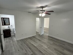 10420 SW 207th St in Cutler Bay, FL - Building Photo - Building Photo