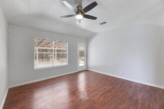 9505 Woodvale Dr in Austin, TX - Building Photo - Building Photo
