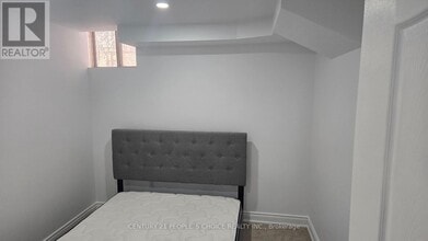 53 Larry Cres in Haldimand, ON - Building Photo - Building Photo