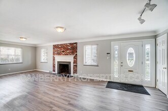 1133 N Byrne Rd in Toledo, OH - Building Photo - Building Photo