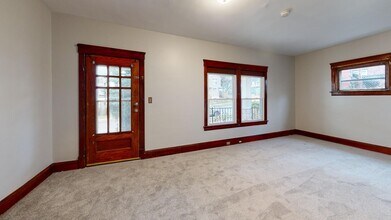 3210 W 98th St in Cleveland, OH - Building Photo - Building Photo