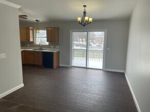 6107 Appomattox Rd in Davenport, IA - Foto de edificio - Building Photo