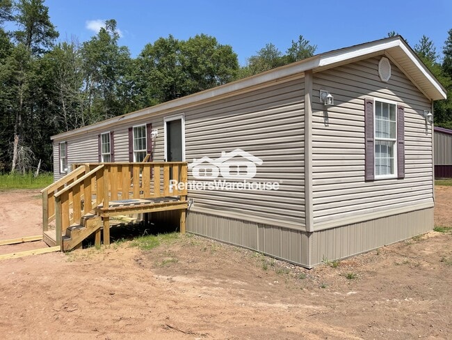 property at 7012 Lee Rd
