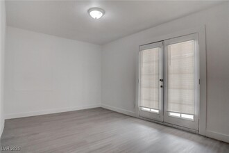 501 National St in Henderson, NV - Building Photo - Building Photo