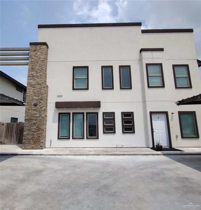 property at 1226 Upas Dr