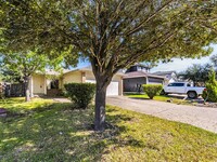 16225 Hamilton Point Cir in Manor, TX - Foto de edificio - Building Photo