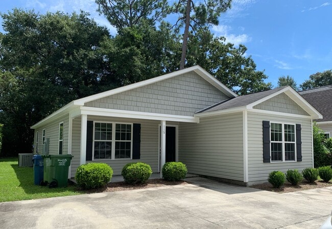 115 Avondale Ave in Wilmington, NC - Building Photo - Building Photo