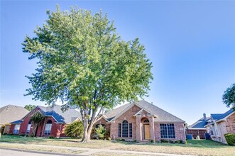 10905 Spring Lake Rd in Frisco, TX - Building Photo - Building Photo