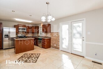 4923 Shady Pine Dr in Greensboro, NC - Building Photo - Building Photo