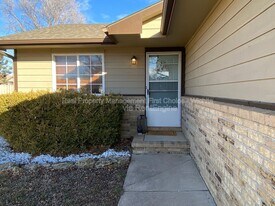 10802 W Carr Ave in Wichita, KS - Building Photo