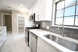 2641 Magnolia Dr in Irving, TX - Building Photo - Building Photo