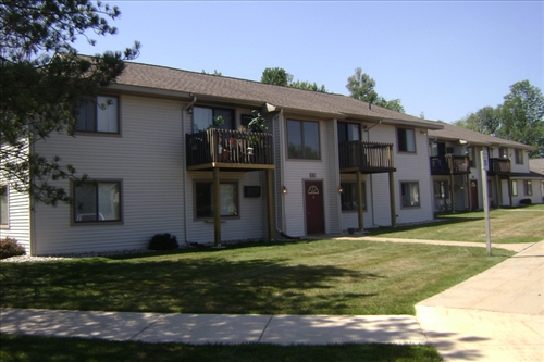 Stoney Creek Apartments in Reed City, MI - Building Photo