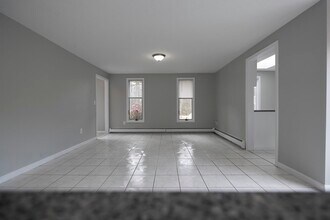 4 Sterling Ln in Westford, MA - Building Photo - Building Photo