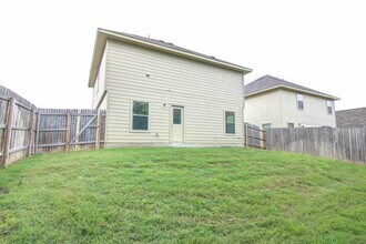 5523 Degan Way in San Antonio, TX - Building Photo - Building Photo