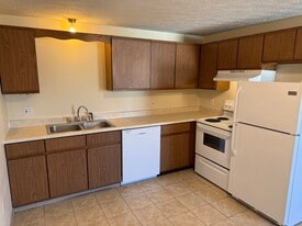 106 Granite St in Biddeford, ME - Building Photo