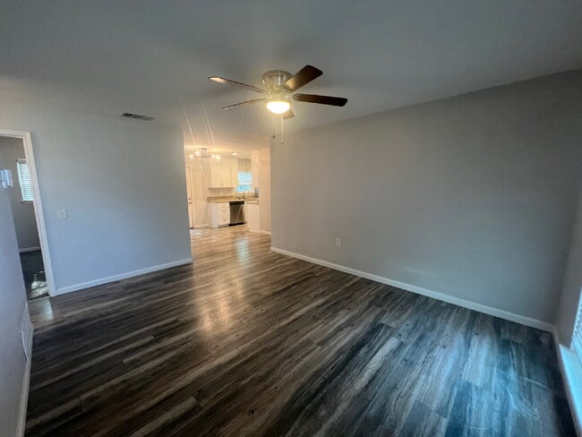 4606 Avenida Prima St in San Antonio, TX - Building Photo - Building Photo