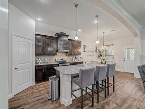 305 Dixon St in Terrell, TX - Building Photo - Building Photo